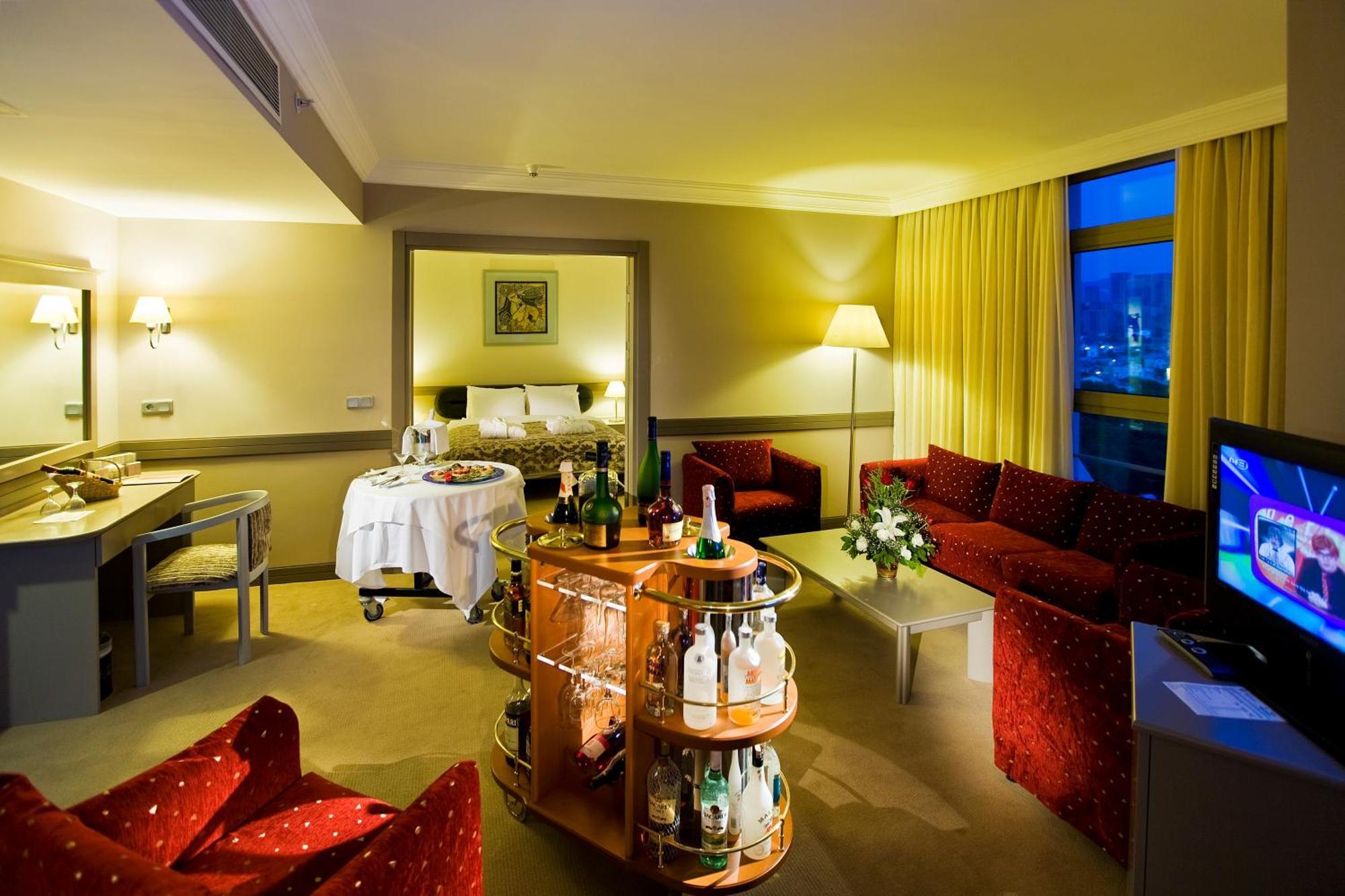 Fantasia Deluxe Hotel Kusadası Eksteriør billede